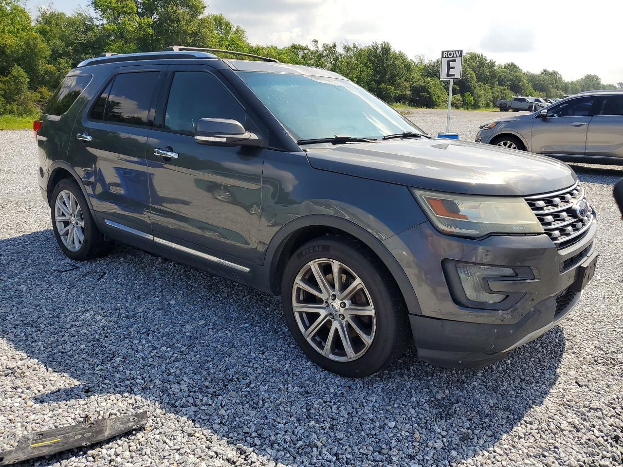 2016 Ford Explorer - Image 4