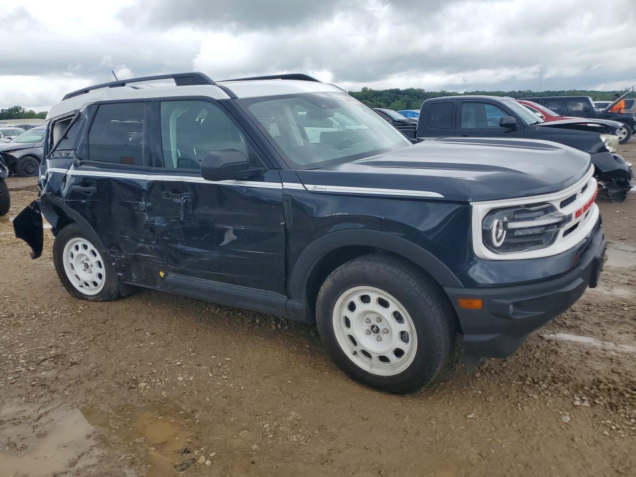 2023 Ford Bronco Sport - Image 4