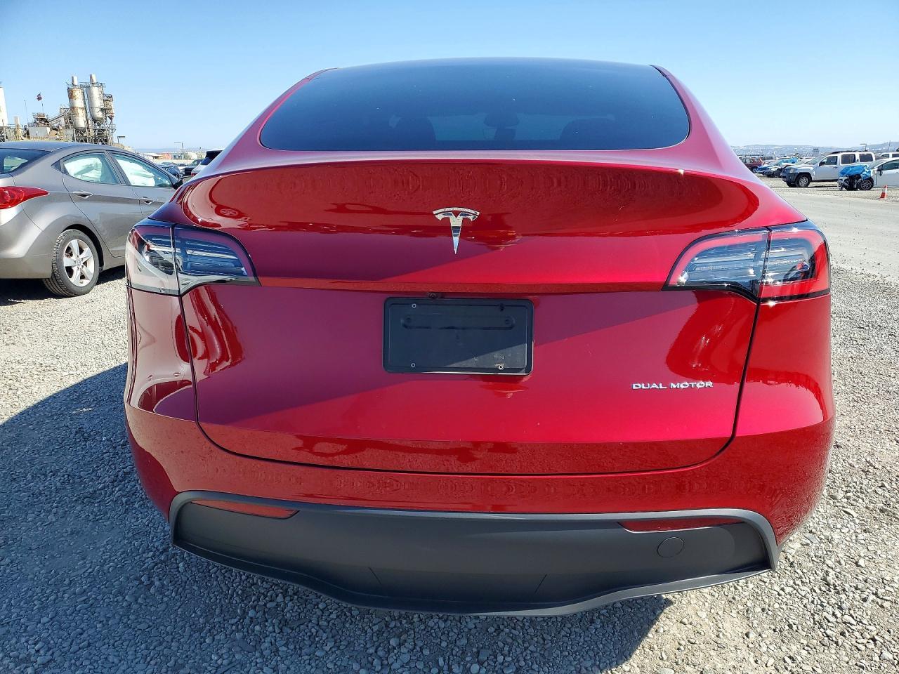 2024 Tesla Model Y - Фото 6