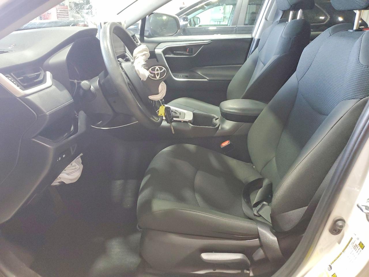 2024 Toyota Rav4 Le - Фото 7
