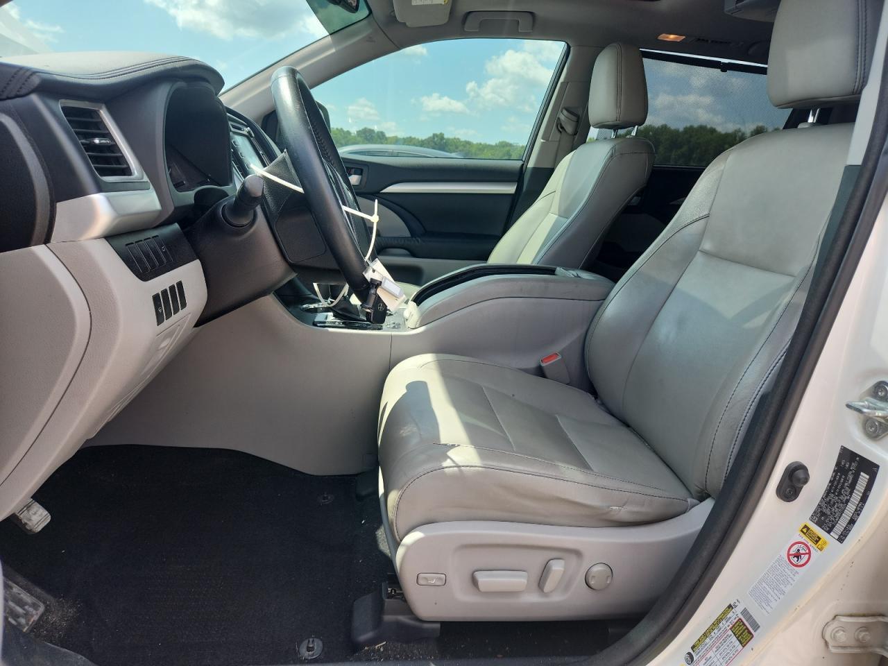 2015 Toyota Highlander Xle - Image 7