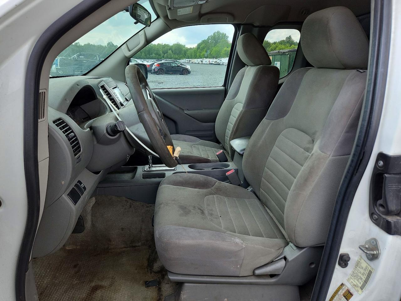 2016 Nissan Frontier - Image 7