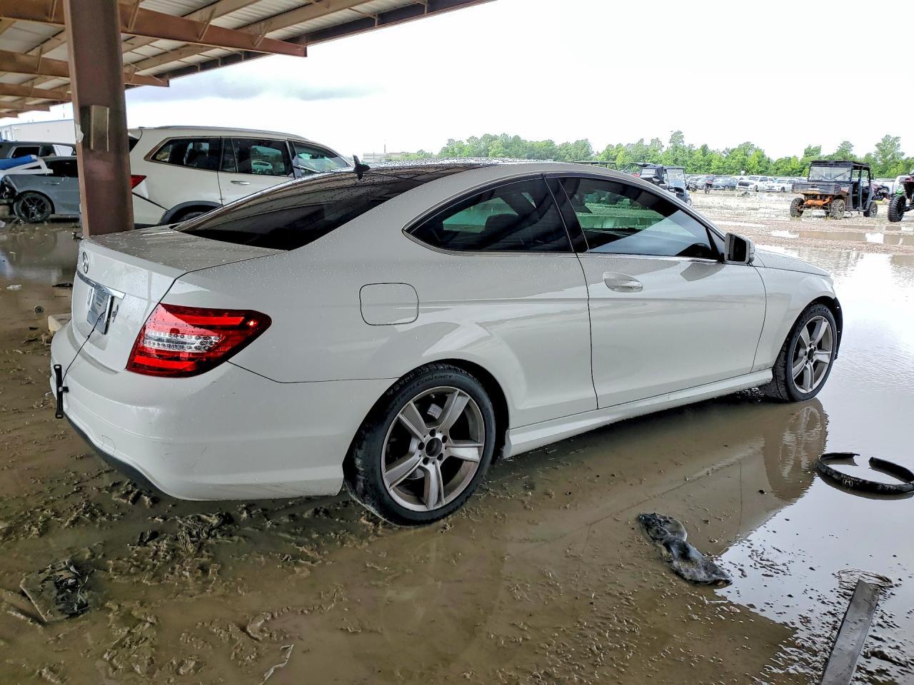 2014 Mercedes-Benz C 250 - Фото 3