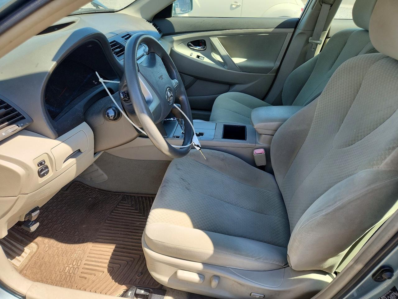 2009 Toyota Camry Le - Фото 7