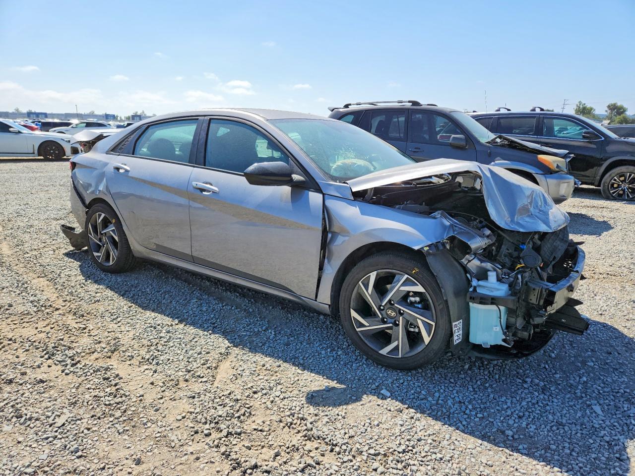 2025 Hyundai Elantra Sel Sport - Image 4