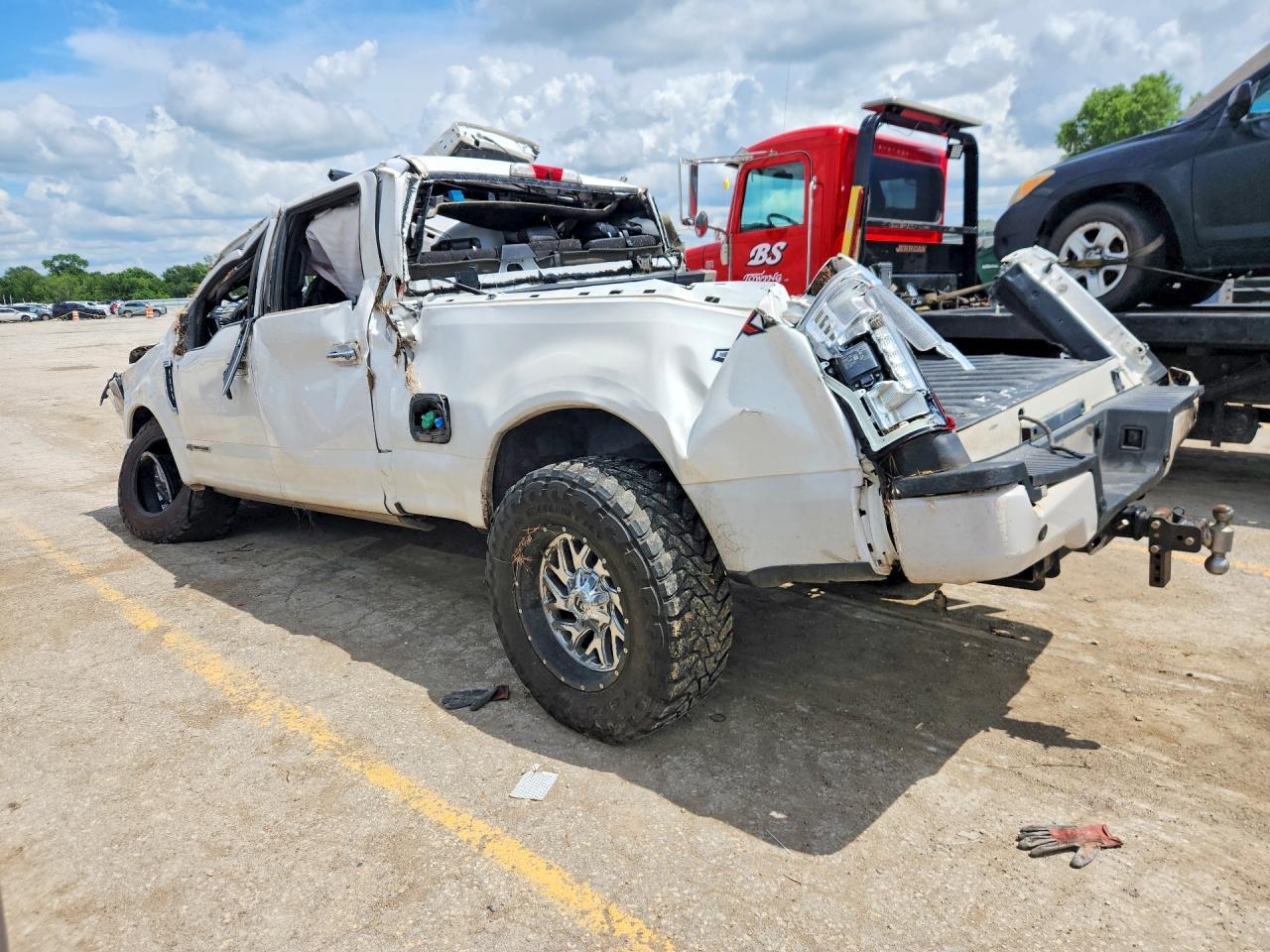 2017 Ford F350 Super Duty - Фото 2