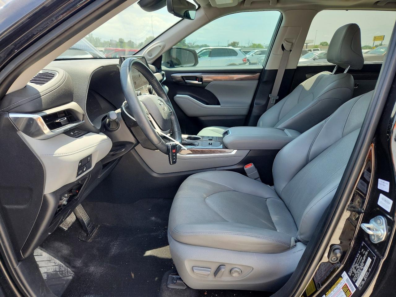 2023 Toyota Highlander Limited - Фото 7