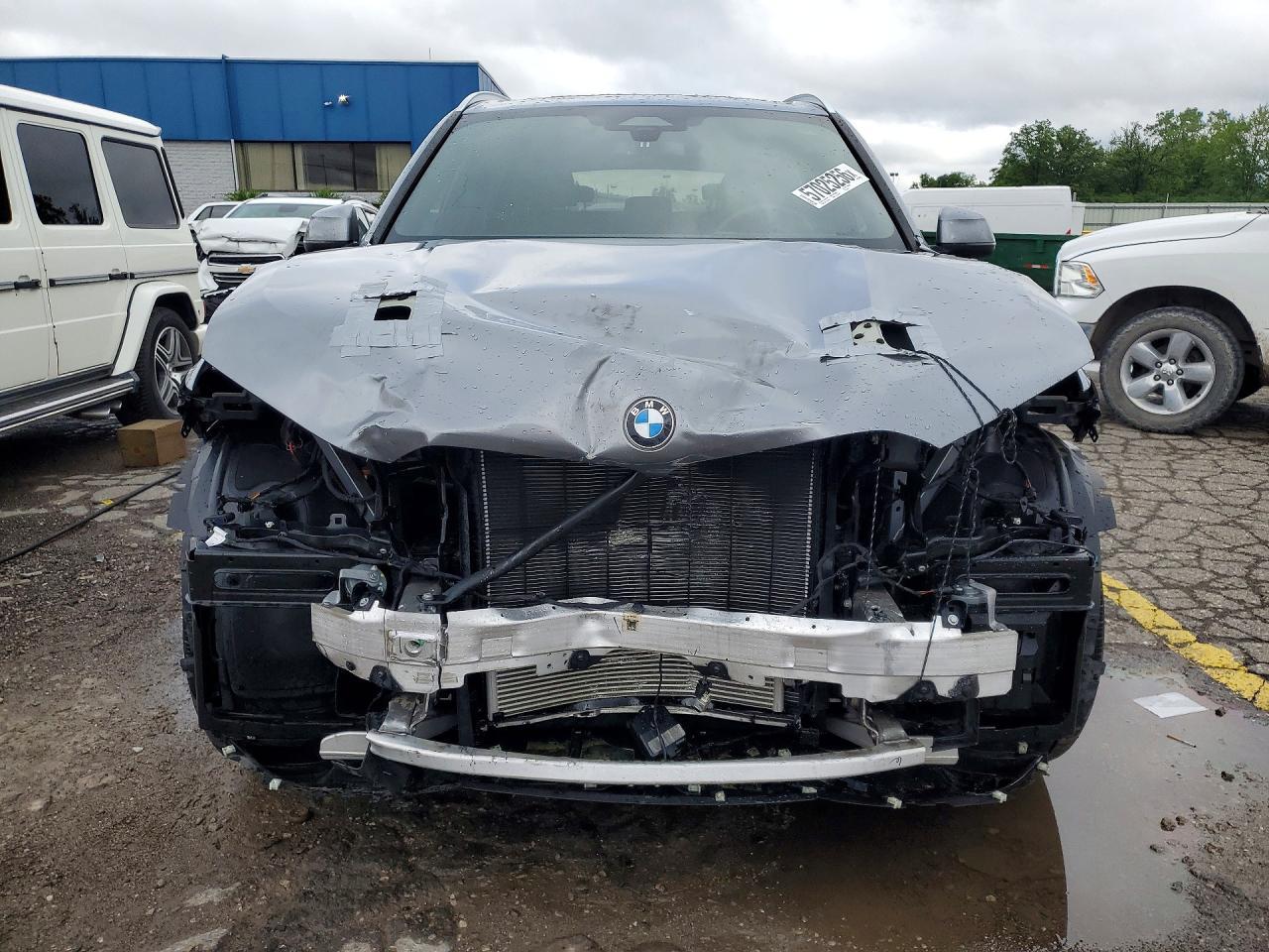 2025 BMW X5 xDrive40I - Фото 5