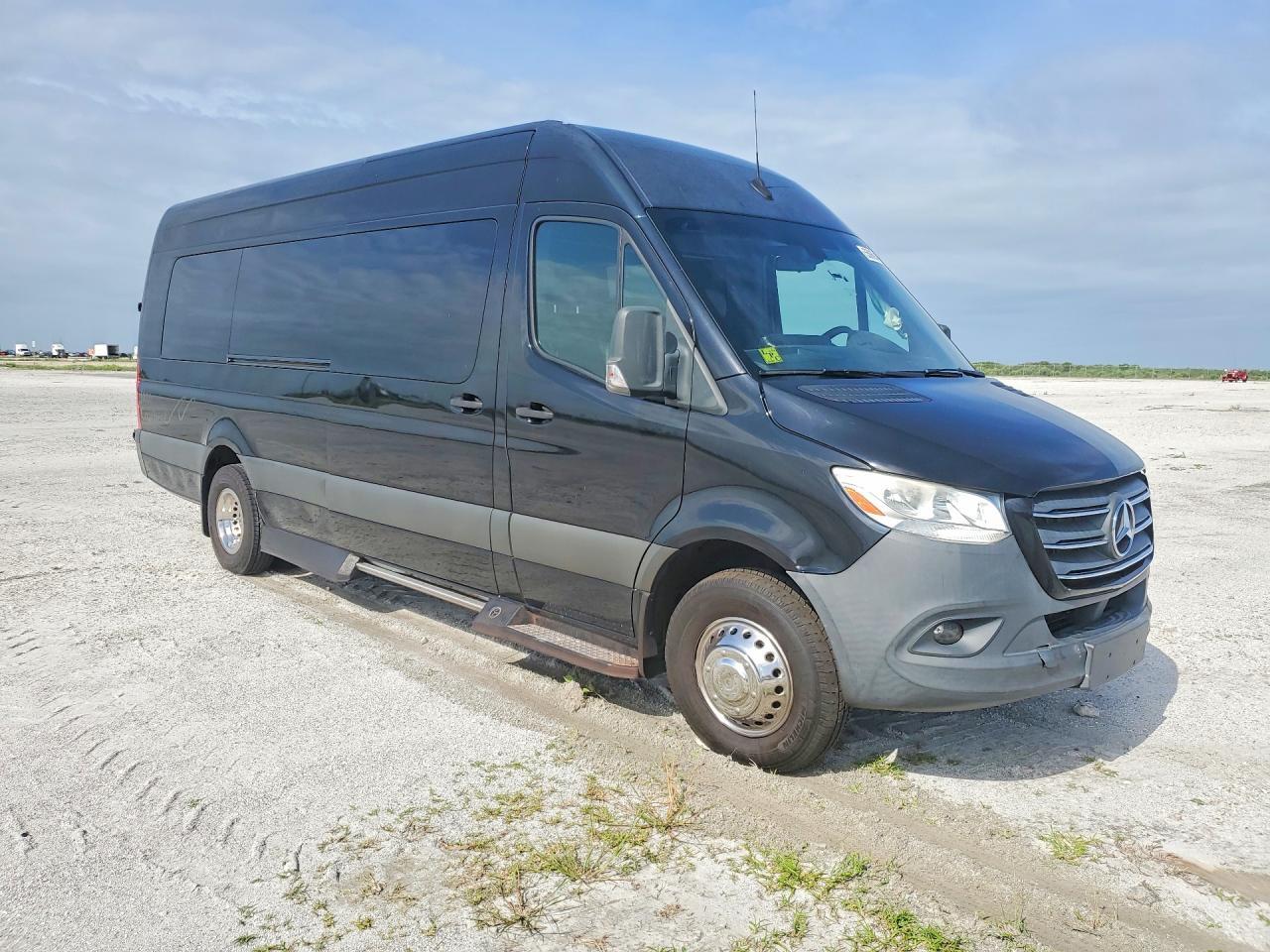 2019 Mercedes-Benz Sprinter - Image 4