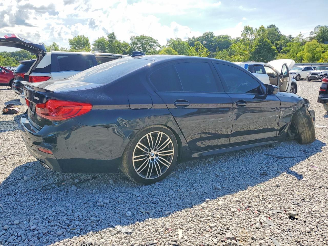 2020 BMW 540 Xi - Image 3