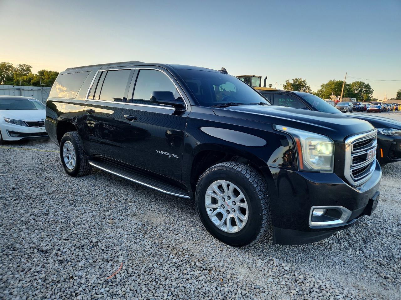 2018 GMC Yukon Xl C1500 Slt - Image 4