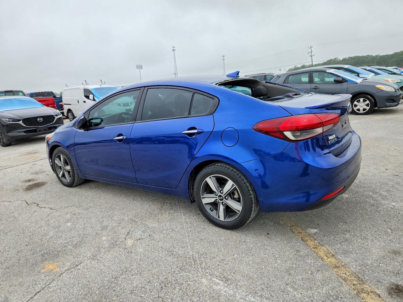 2018 Kia Forte S - Фото 2
