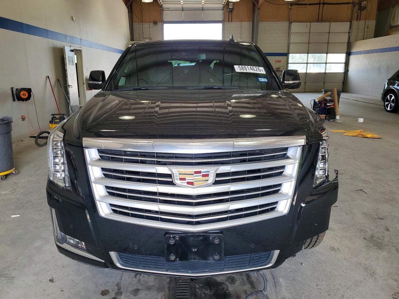 2016 Cadillac Escalade Platinum - Фото 5