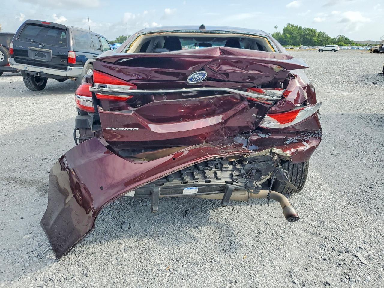 2017 Ford Fusion Se - Фото 6