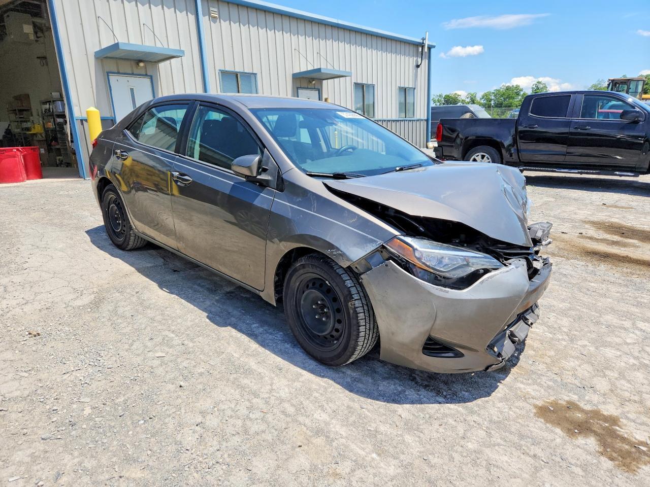 2017 Toyota Corolla Le - Фото 4