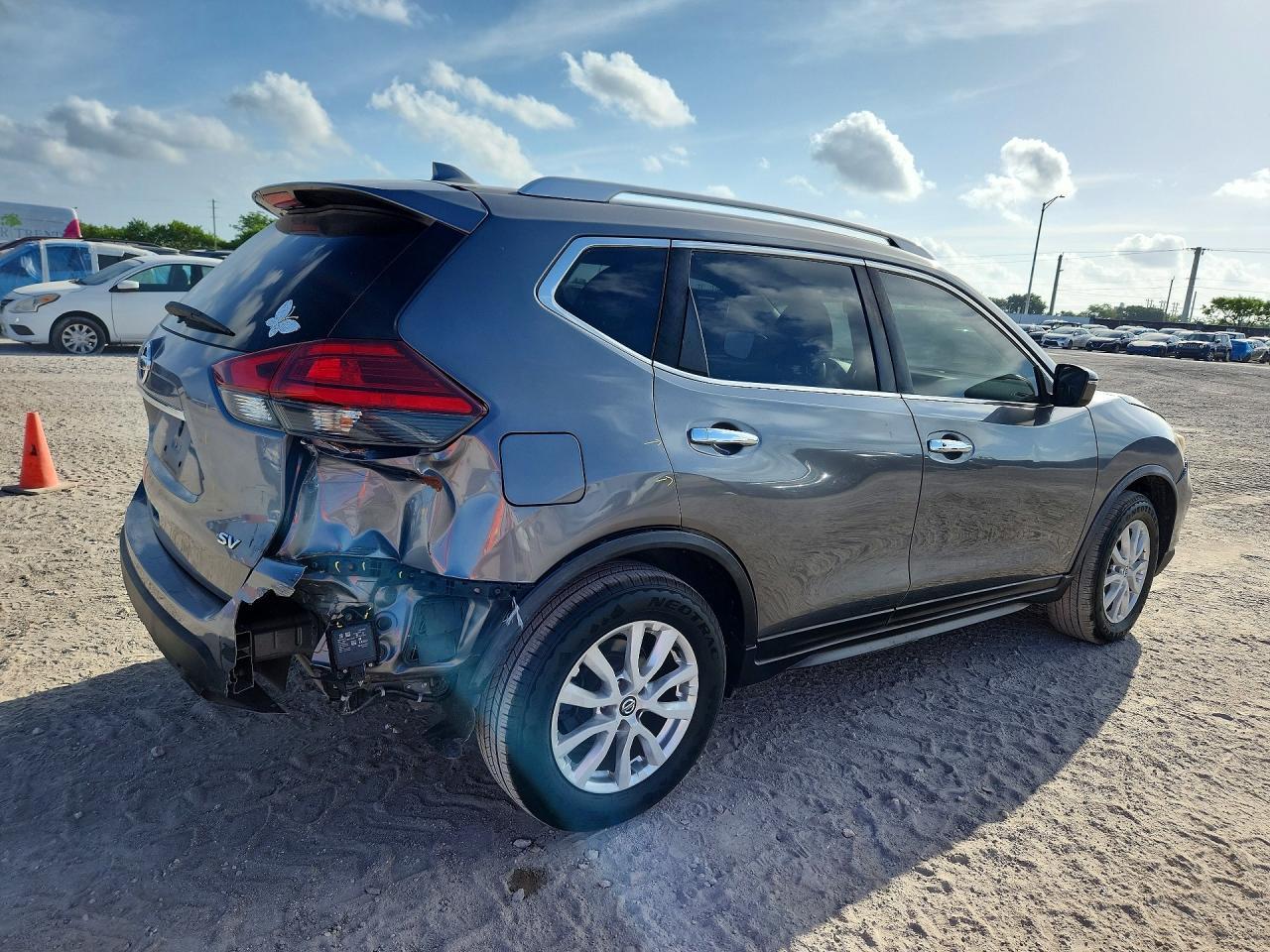 2017 Nissan Rogue Sv - Фото 3