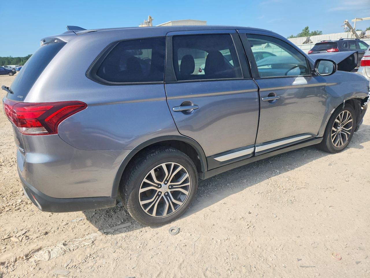 2018 Mitsubishi Outlander Se - Фото 3