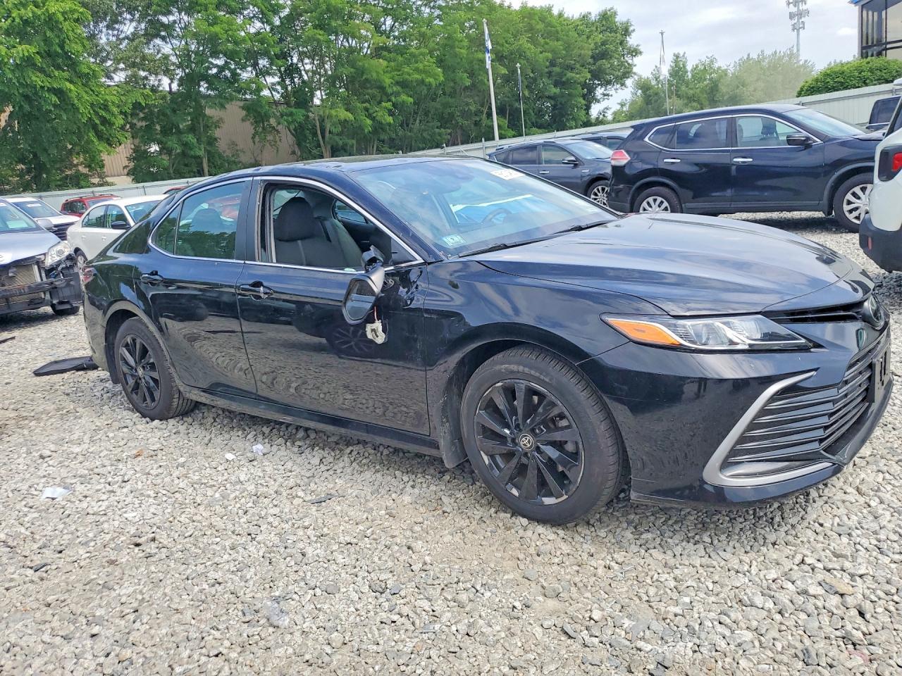 2023 Toyota Camry Le - Фото 4