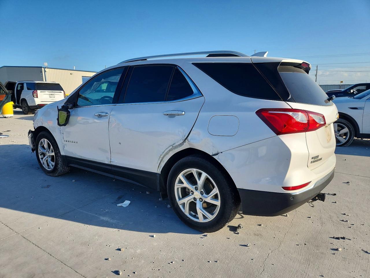 2020 Chevrolet Equinox Premier - Фото 2