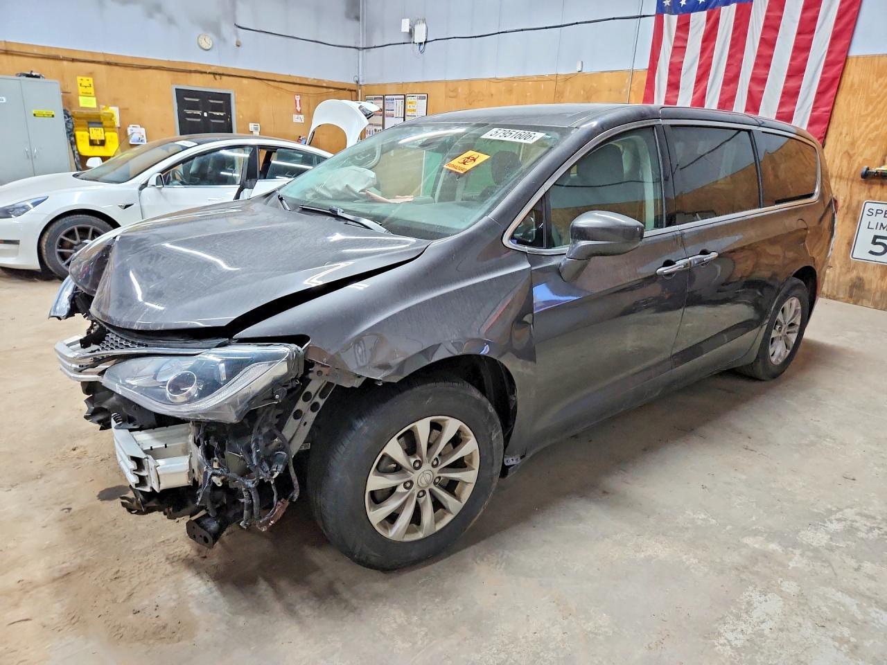 2019 Chrysler Pacifica Touring Plus