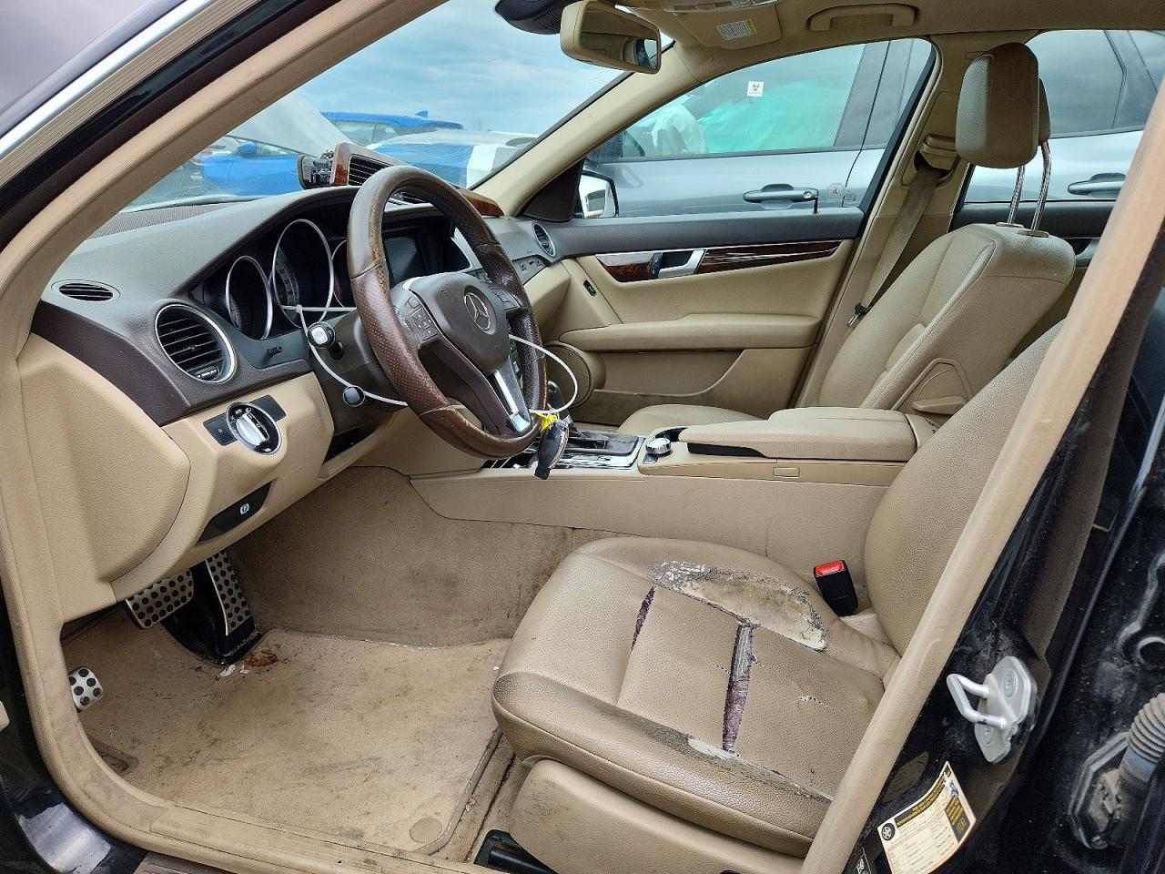 2013 Mercedes-Benz C 300 4Matic - Image 7