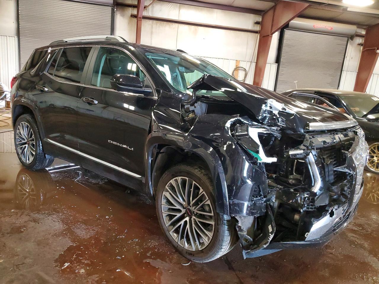 2026 GMC Terrain Denali - Image 4