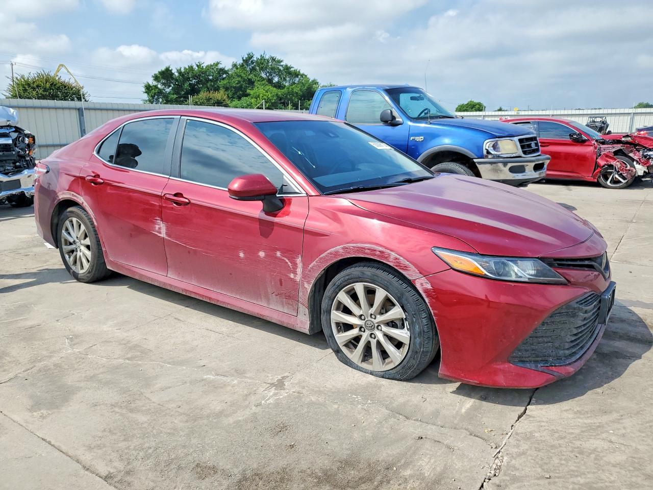 2020 Toyota Camry - Фото 4
