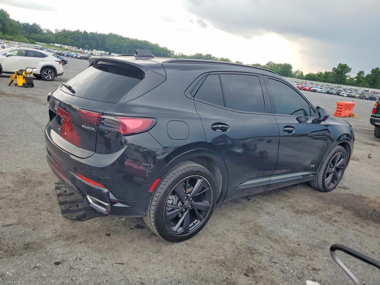 2024 Buick Envision Essence - Image 3