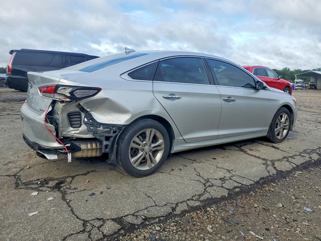 2018 Hyundai Sonata Limited - Image 3
