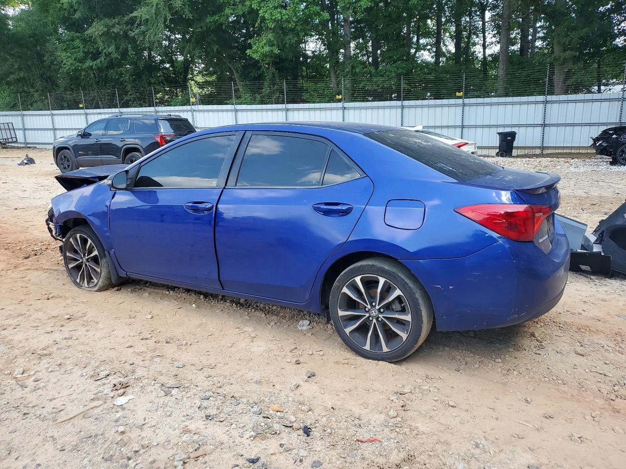 2017 Toyota Corolla Se - Фото 2