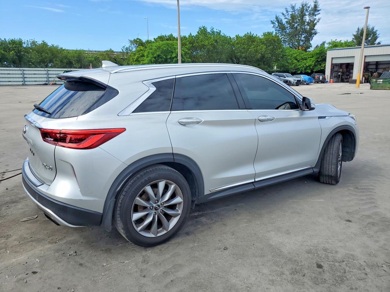 2019 Infiniti Qx50 Luxe - Фото 3