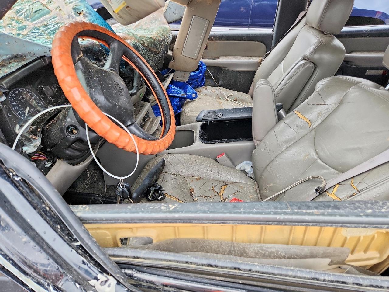 2002 Chevrolet Tahoe C1500 - Image 7