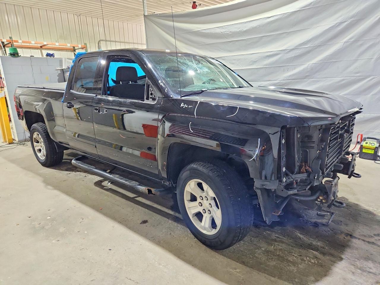 2017 Chevrolet Silverado K1500 Lt - Image 4