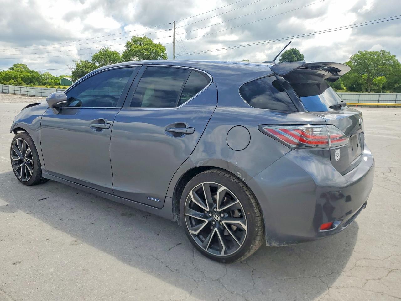 2013 Lexus Ct 200 - Image 2