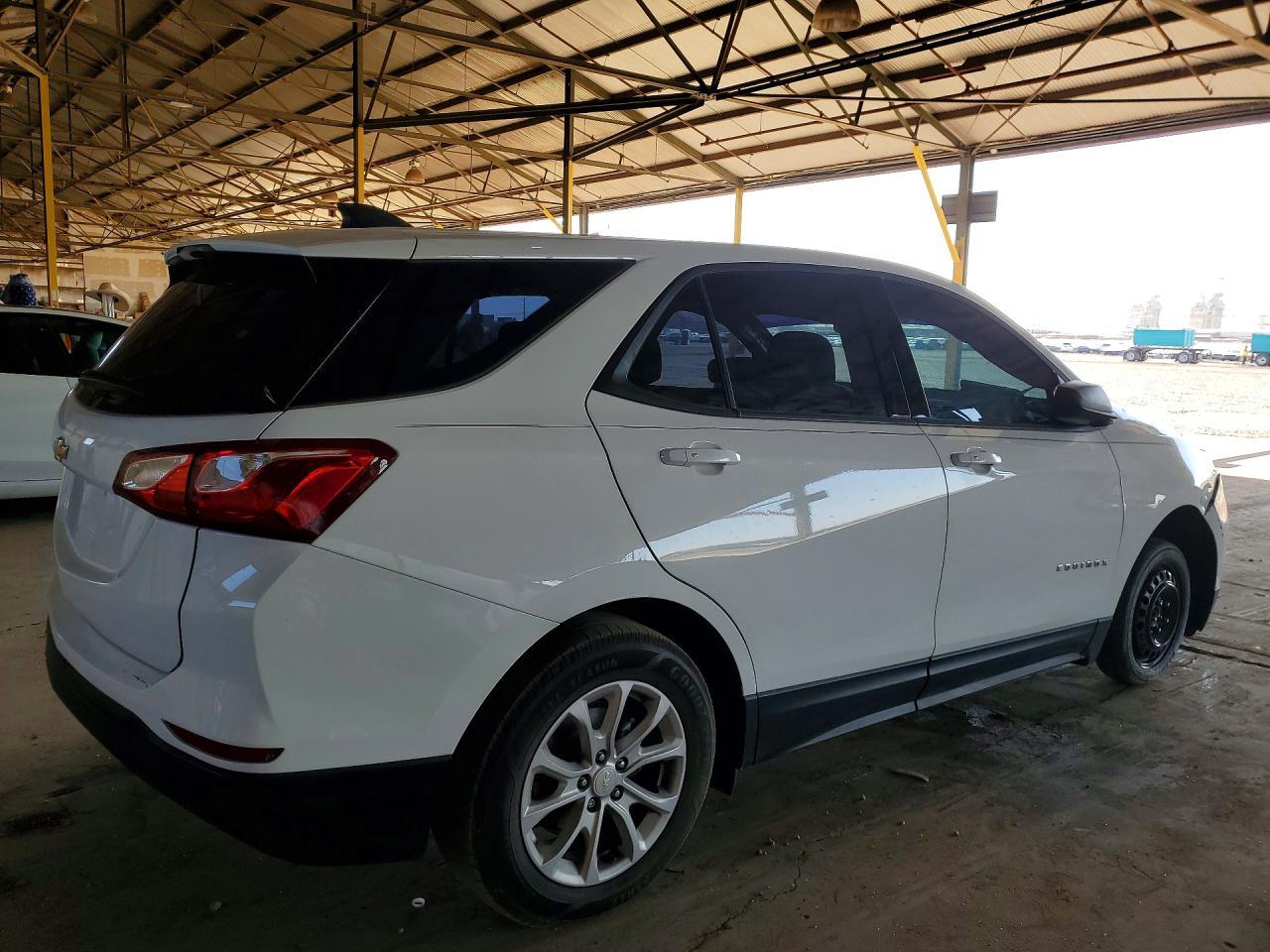 2019 Chevrolet Equinox Ls - Фото 3