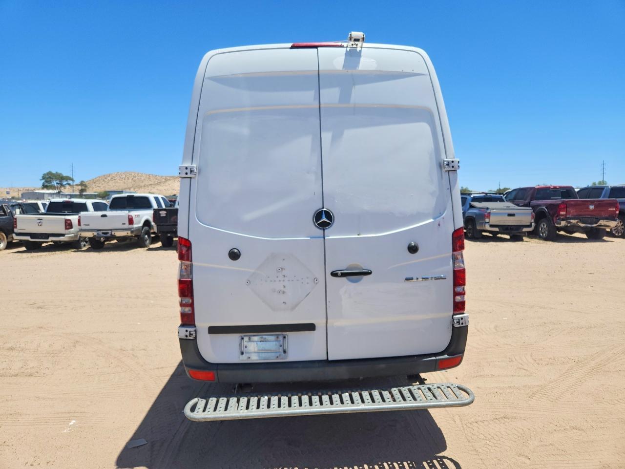 2014 Mercedes-Benz Sprinter 2 Cargo - Image 6