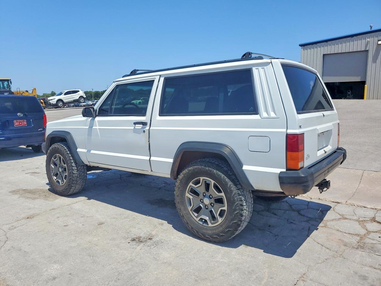 1996 Jeep Cherokee Se - Фото 2