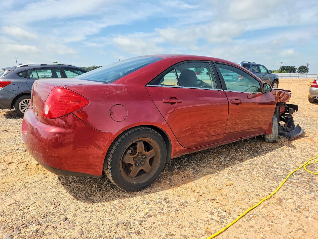 2010 Pontiac G6 - Фото 3