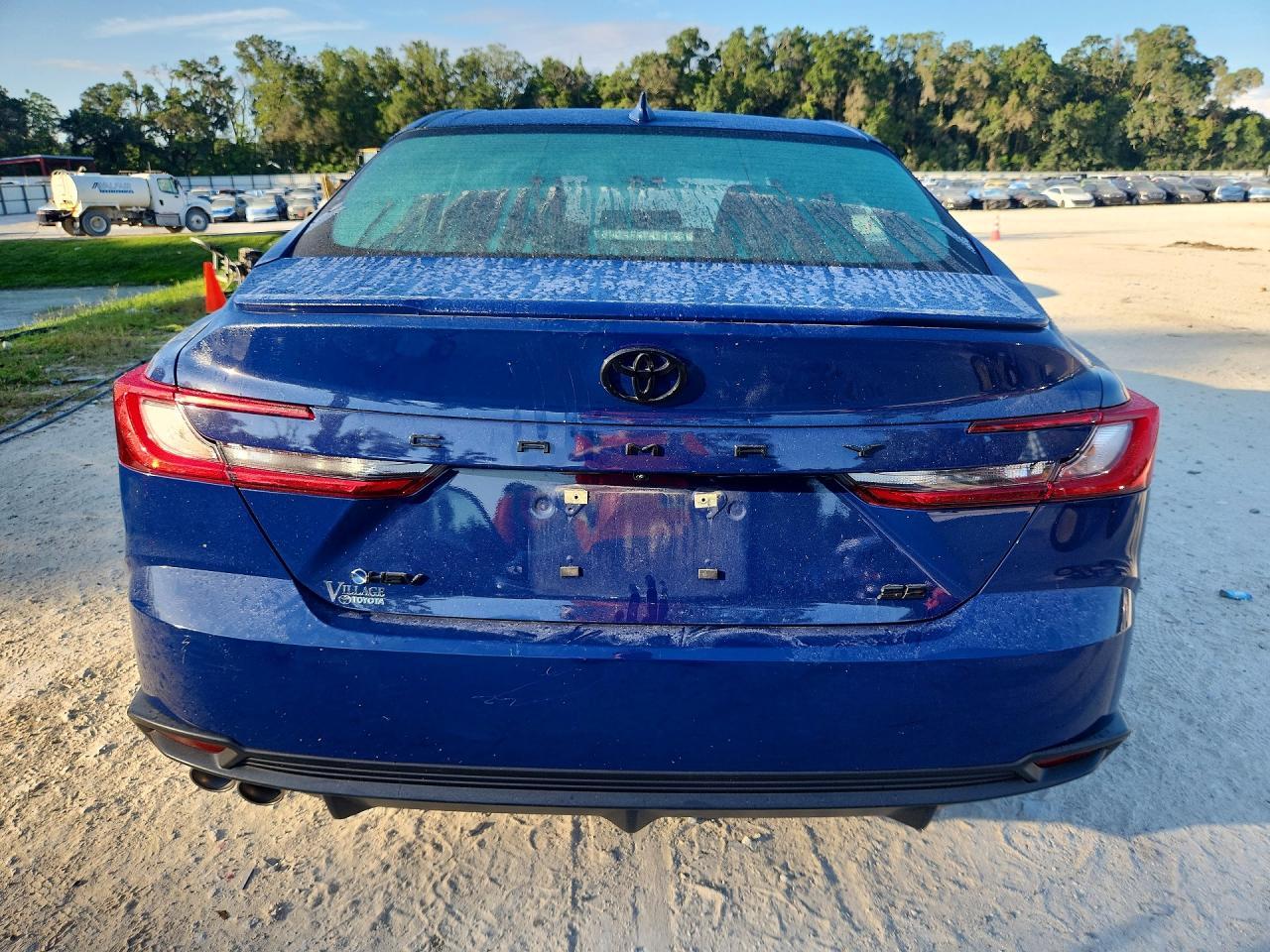 2025 Toyota Camry Se - Фото 6