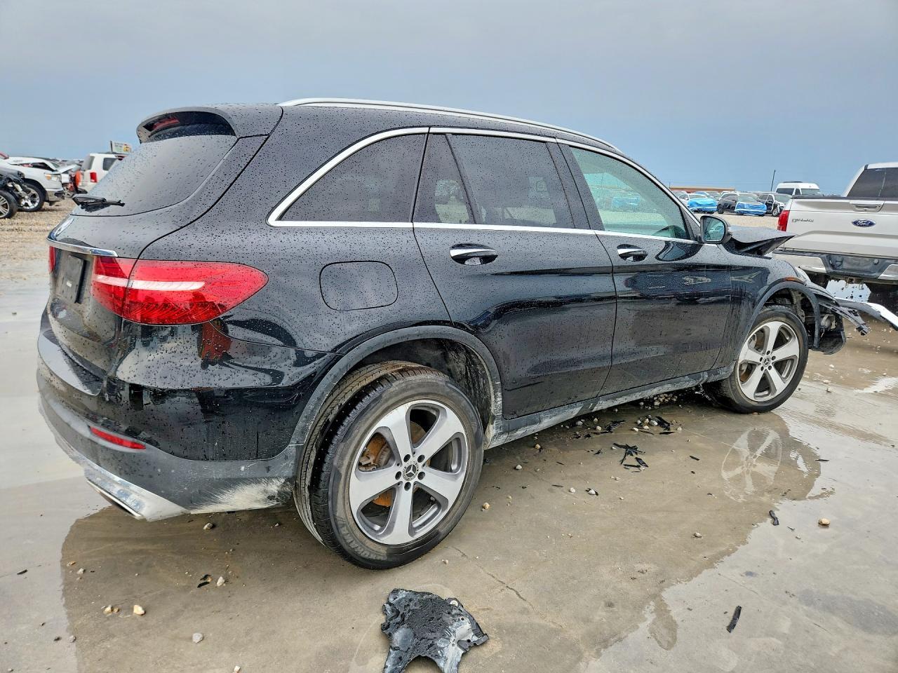 2019 Mercedes-Benz Glc 300 - Image 3