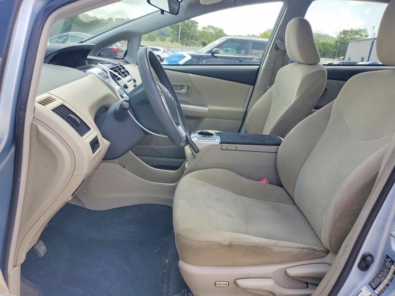 2012 Toyota Prius V Three - Image 7