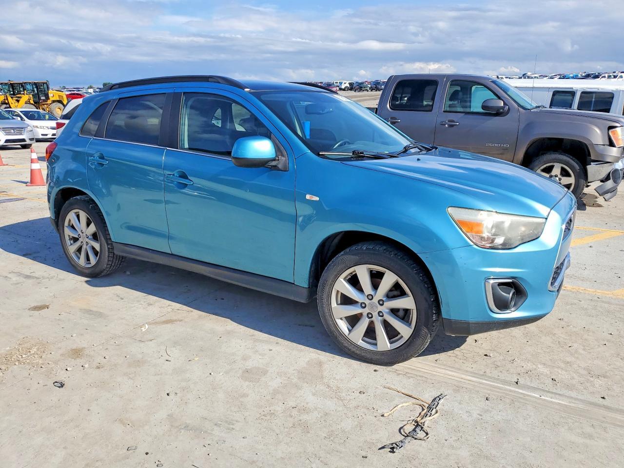 2013 Mitsubishi Outlander Sport Se - Фото 4