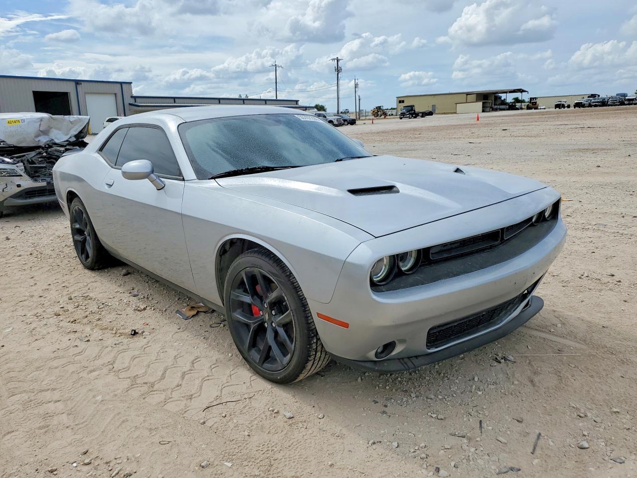 2021 Dodge Challenger Sxt - Фото 4