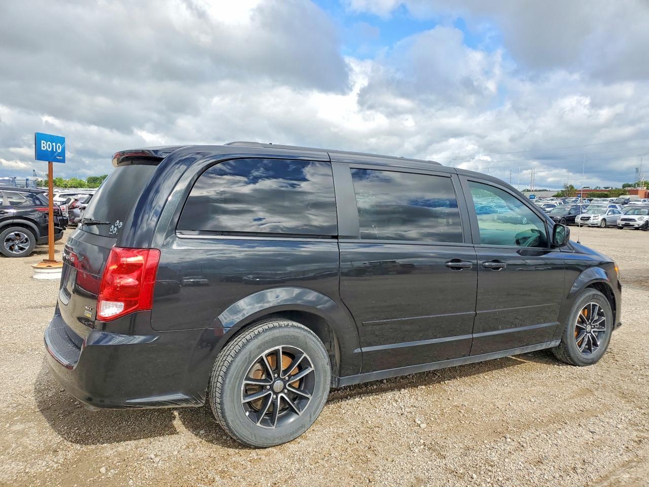 2017 Dodge Grand Caravan - Фото 3