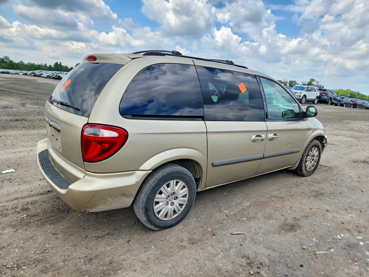 2006 Chrysler Town & Country - Фото 3