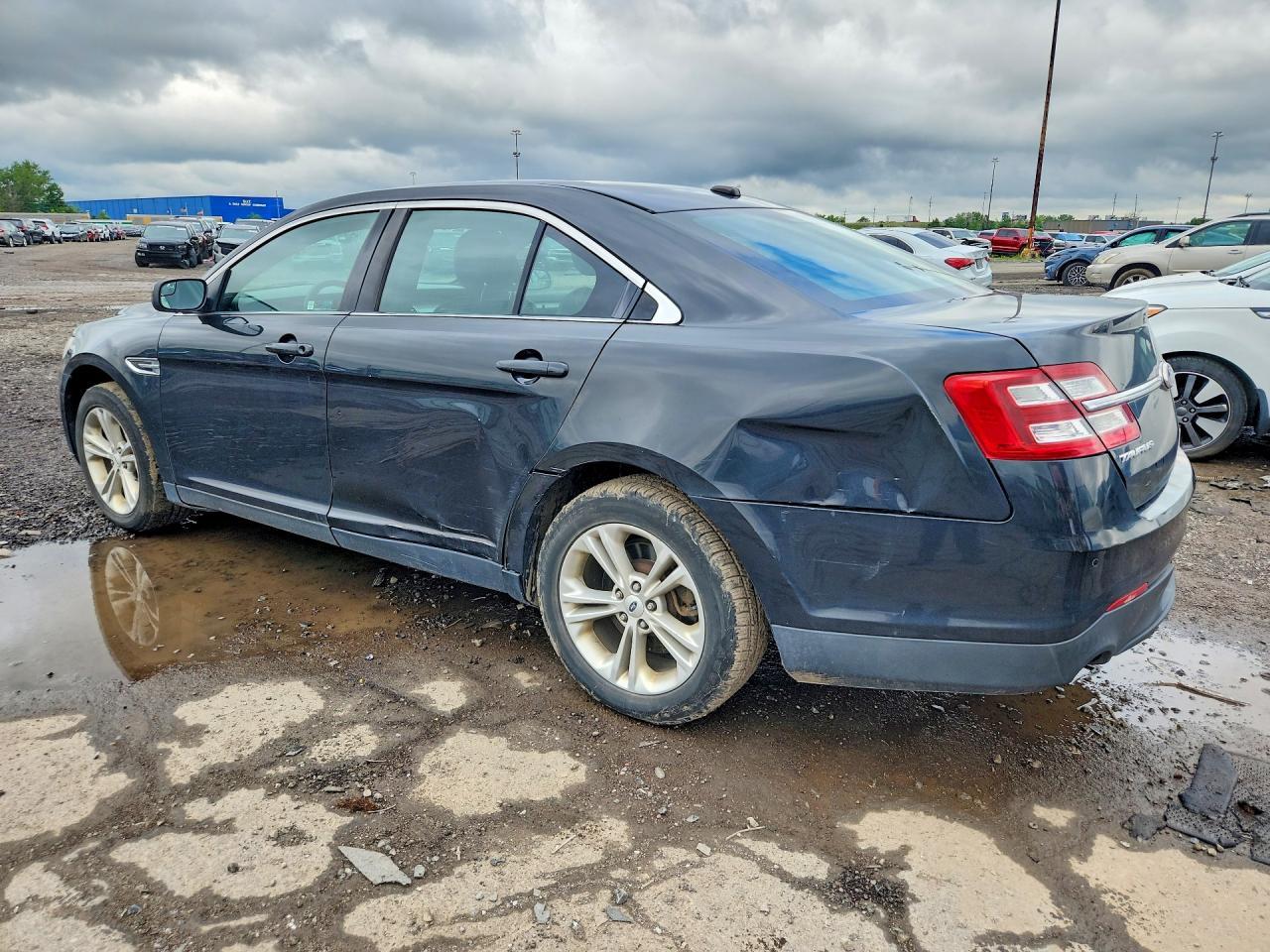 2013 Ford Taurus Sel - Фото 2
