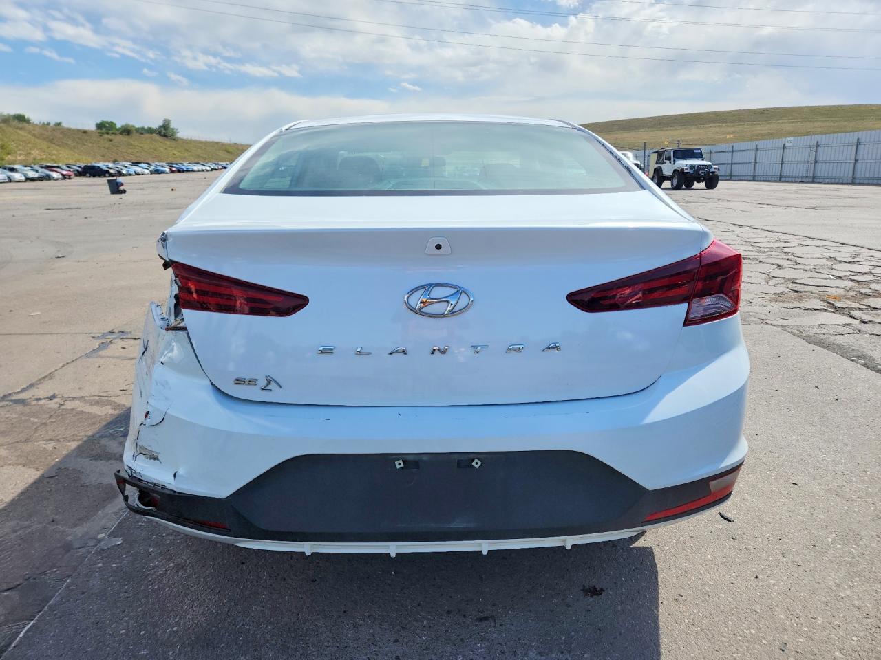 2019 Hyundai Elantra Se - Фото 6