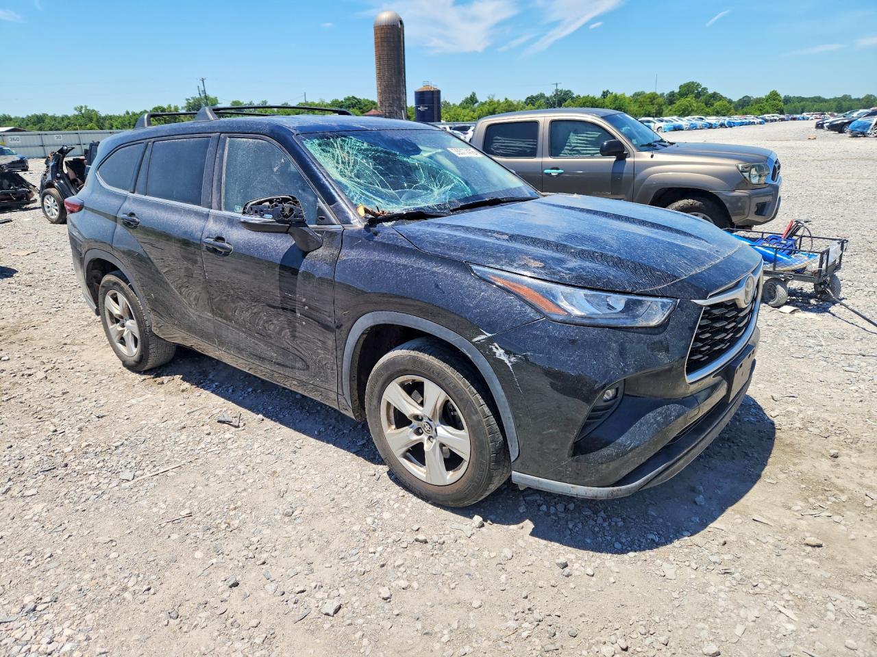 2020 Toyota Highlander Le - Image 4