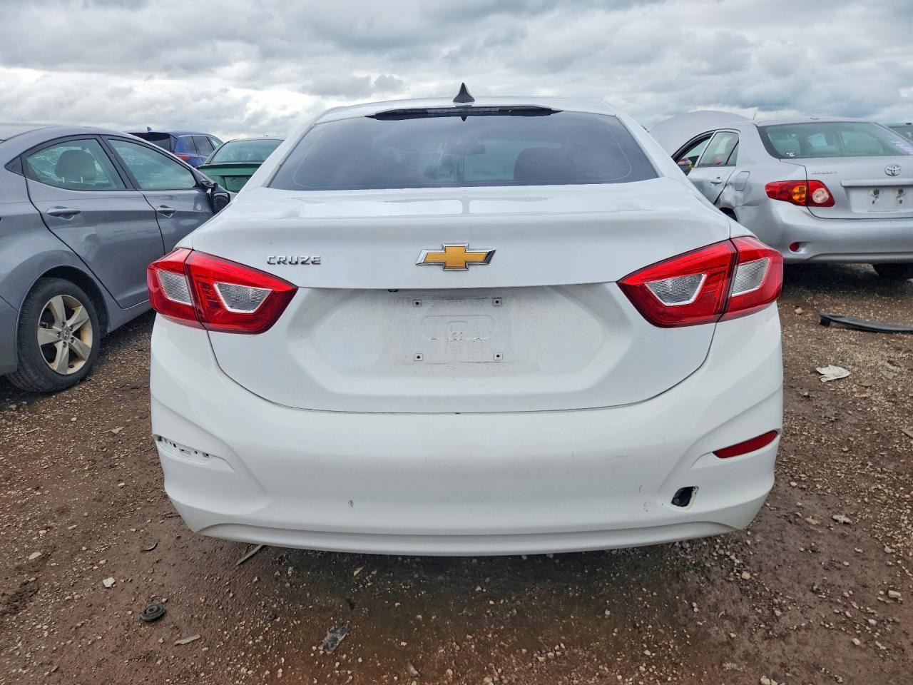 2018 Chevrolet Cruze Ls - Фото 6