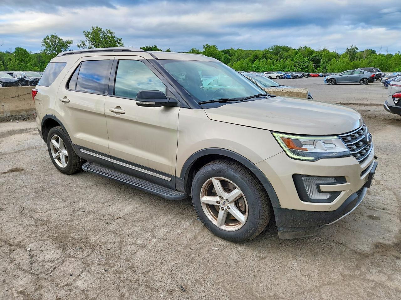 2017 Ford Explorer Xlt - Image 4